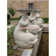 石头鱼喷泉，石雕鱼喷泉雕塑